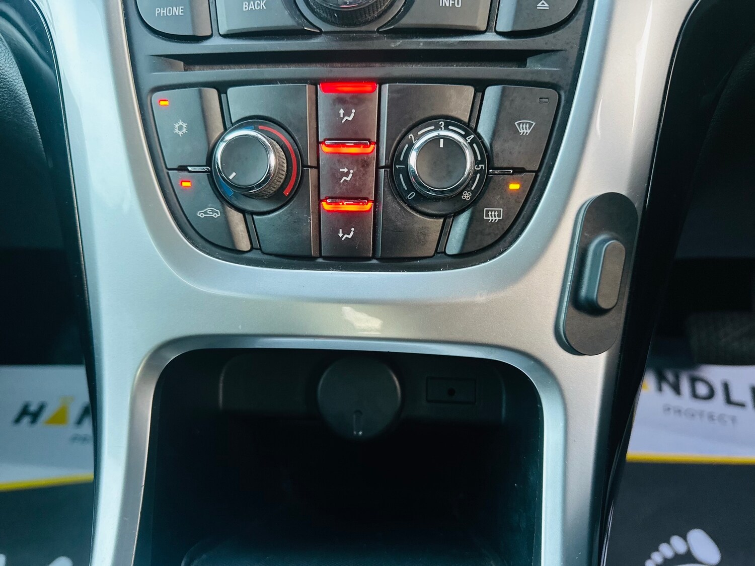 Used Vauxhall Astra for sale - 76176623: Photo 31