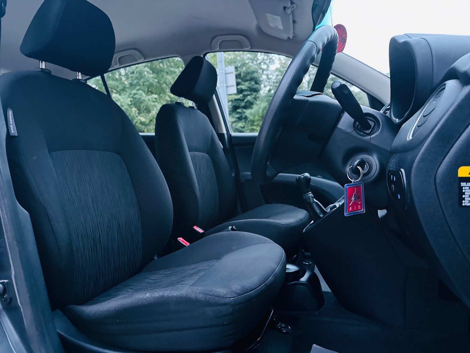 Used Hyundai i10 2013 for sale - 76076074: Photo 41