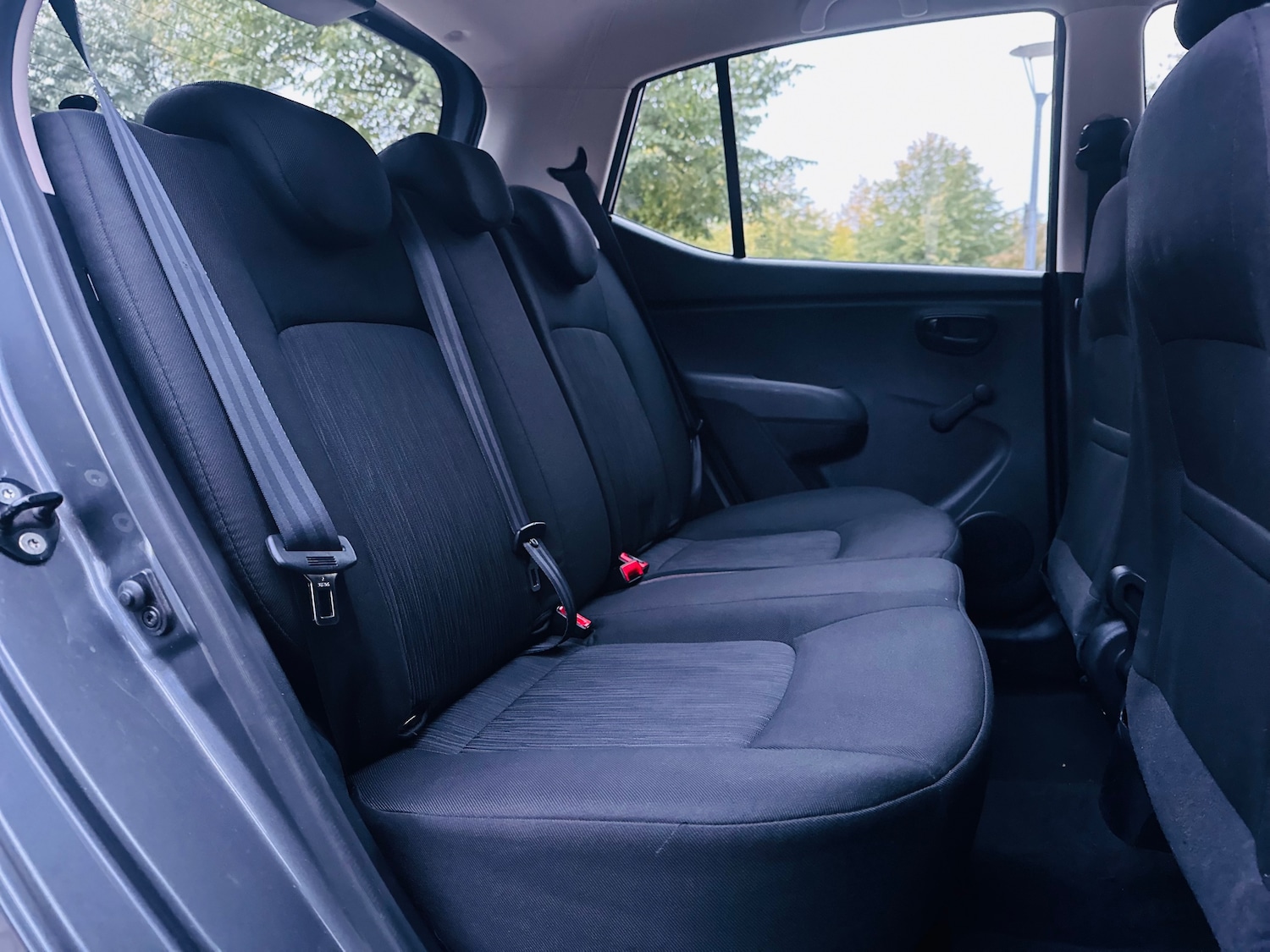 Used Hyundai i10 2013 for sale - 76076074: Photo 53