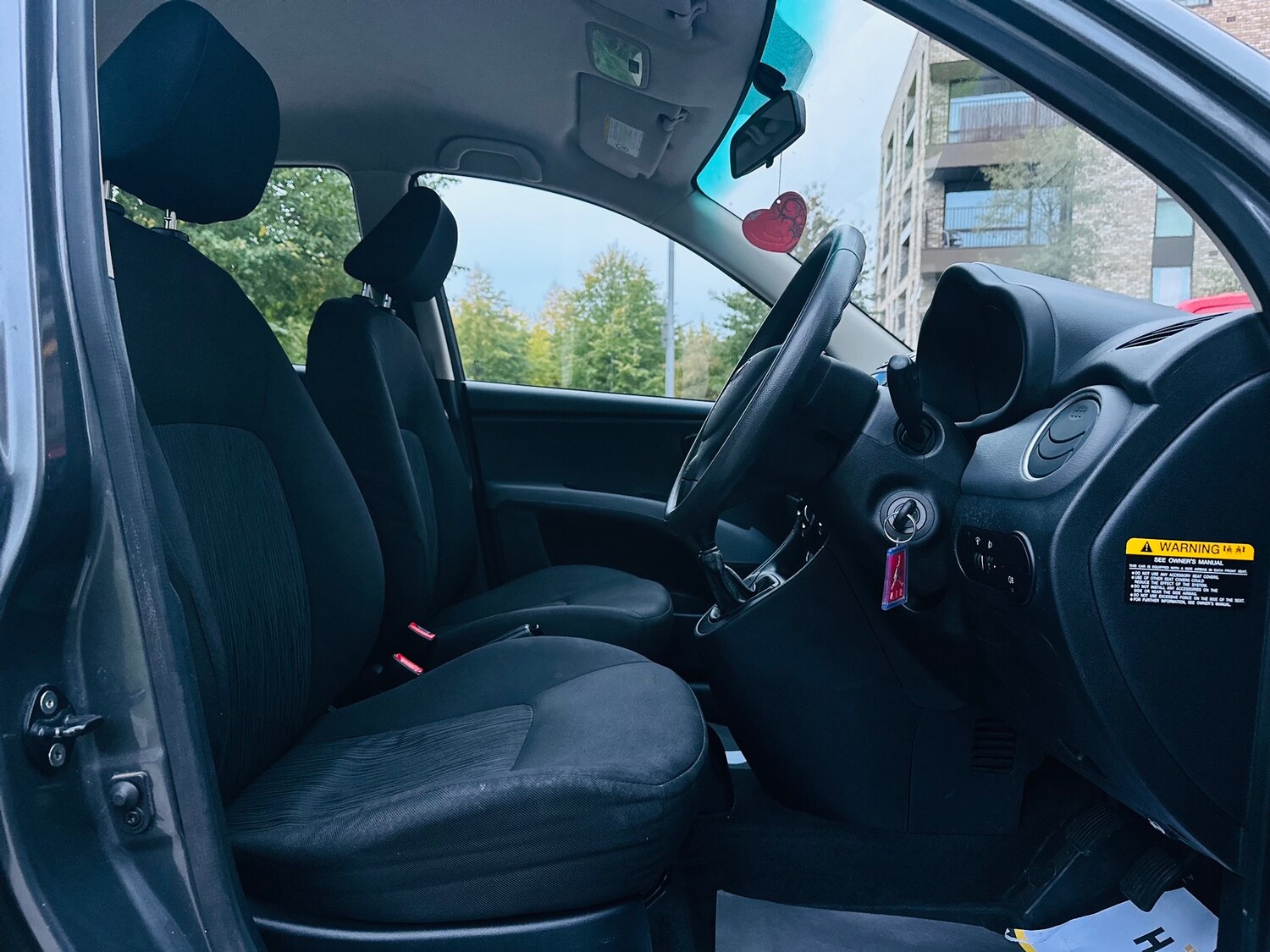 Used Hyundai i10 2013 for sale - 76076074: Photo 54