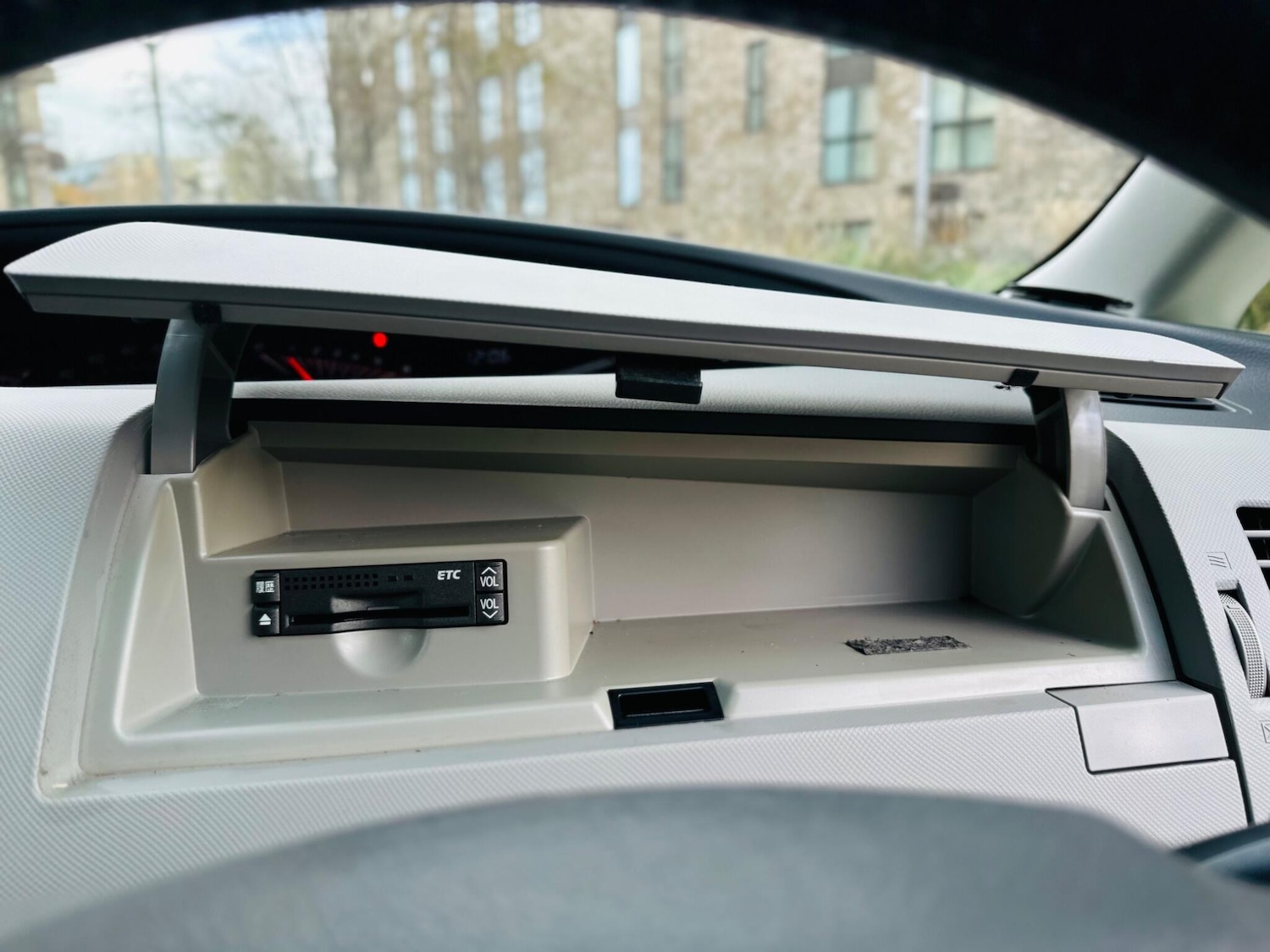 Used Toyota Estima 2025 for sale - 76557829: Photo 27