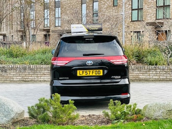 Used Toyota Estima 2007 for sale - 76557829: Photo