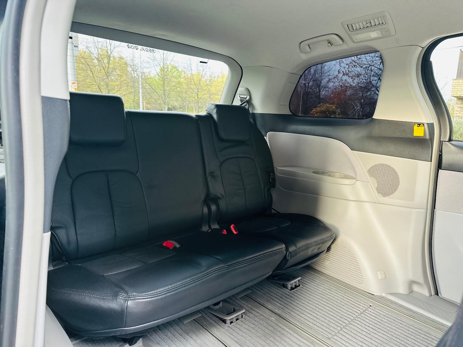 Used Toyota Estima 2025 for sale - 76557829: Photo 41