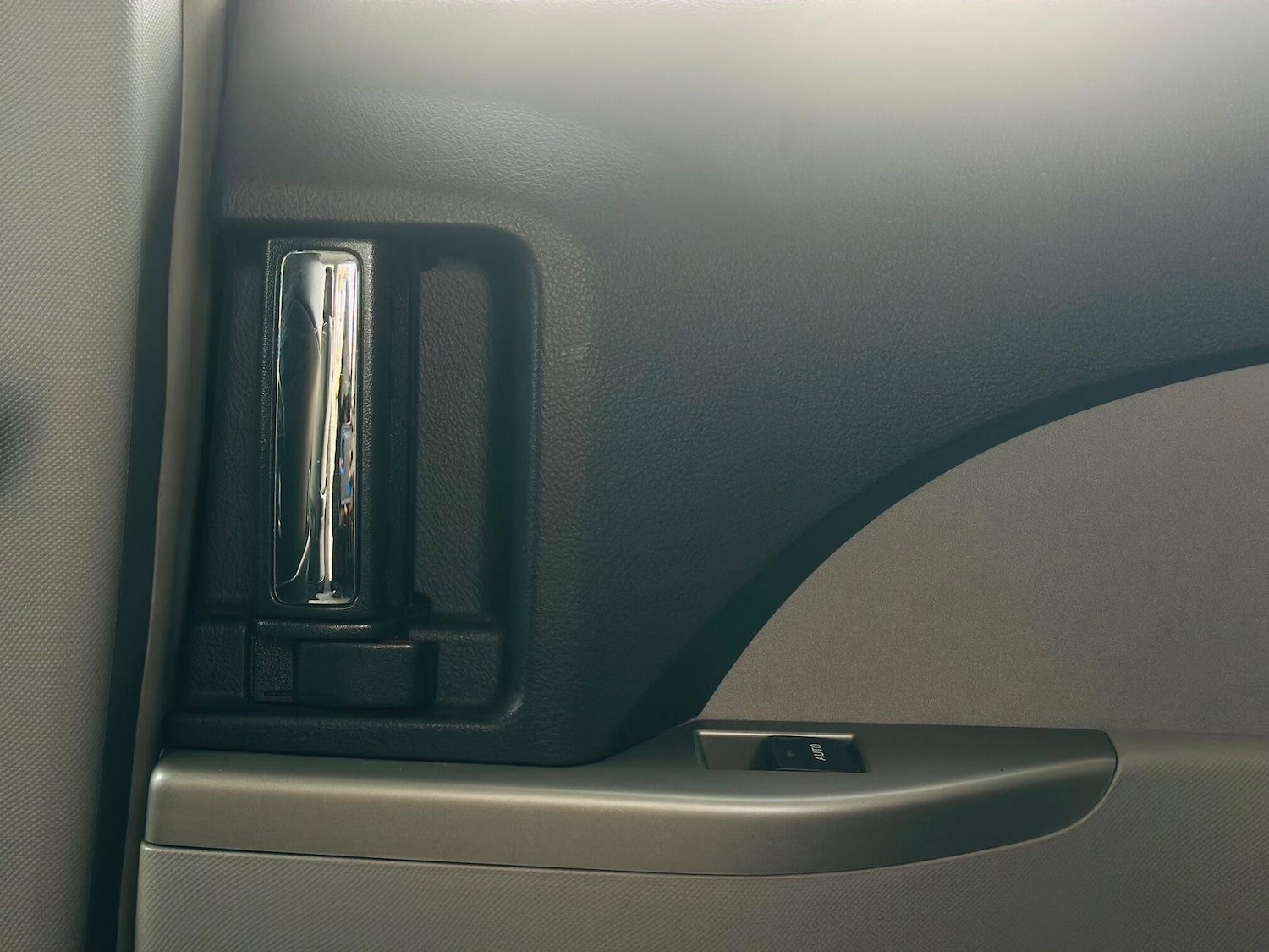 Used Toyota Estima 2025 for sale - 76557829: Photo 51