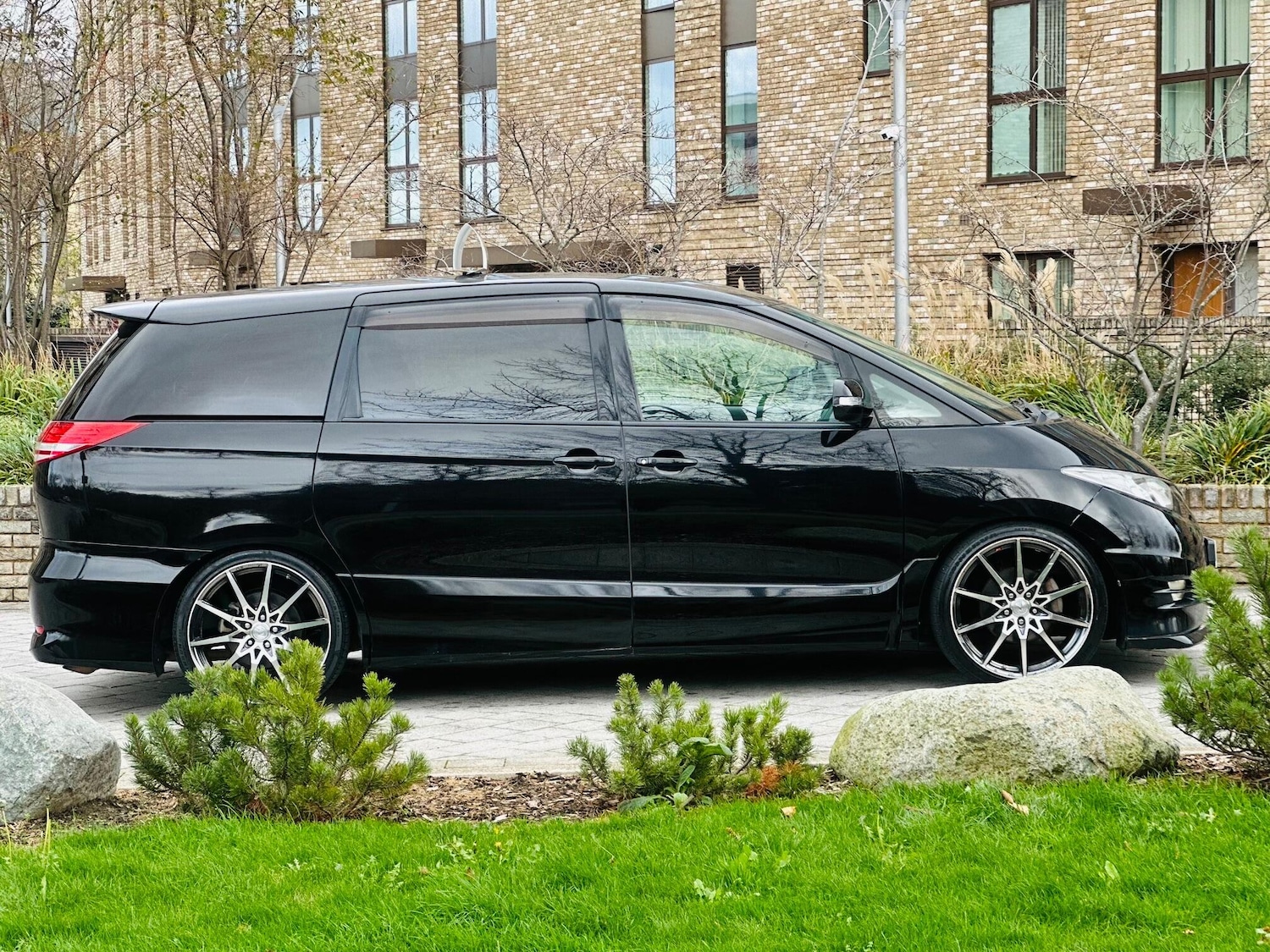 Used Toyota Estima 2025 for sale - 76557829: Photo 7
