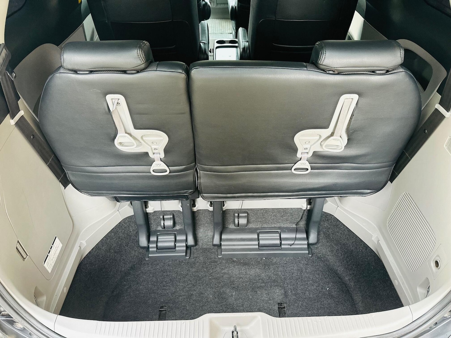 Used Toyota Estima 2025 for sale - 76557829: Photo 78