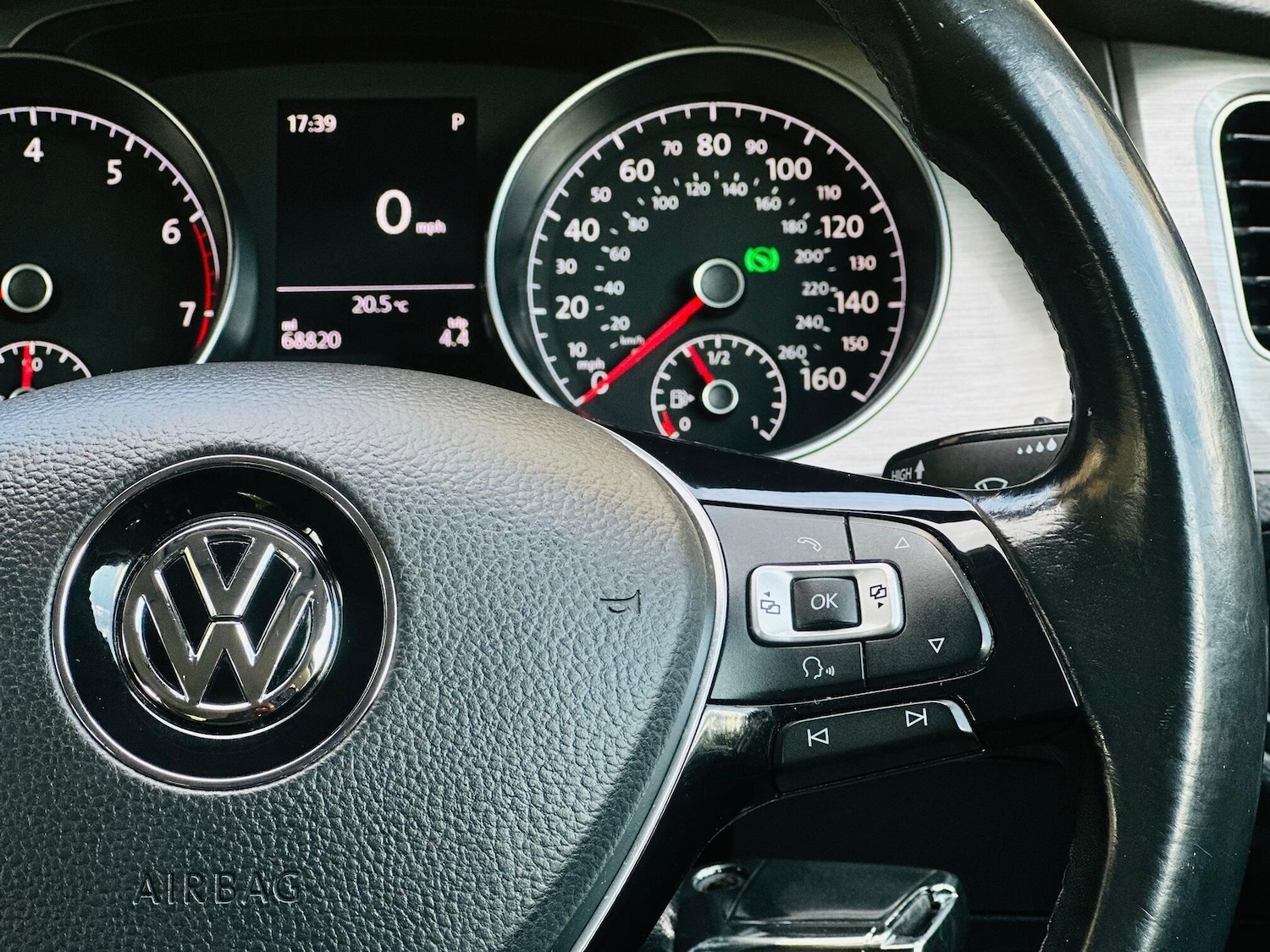 Used Volkswagen Scirocco 2015 for sale - 76505111: Photo 27