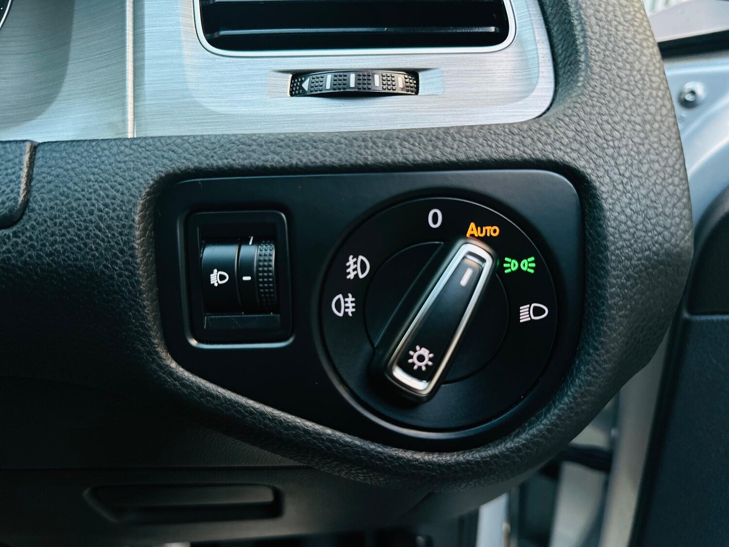 Used Volkswagen Scirocco 2015 for sale - 76505111: Photo 29