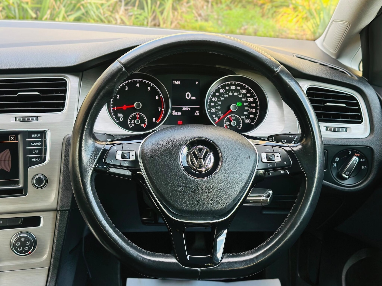 Used Volkswagen Scirocco 2015 for sale - 76505111: Photo 9