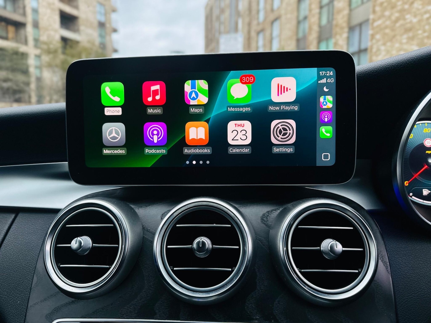 Used Mercedes-Benz C Class 2019 for sale - 76594702: Photo 4