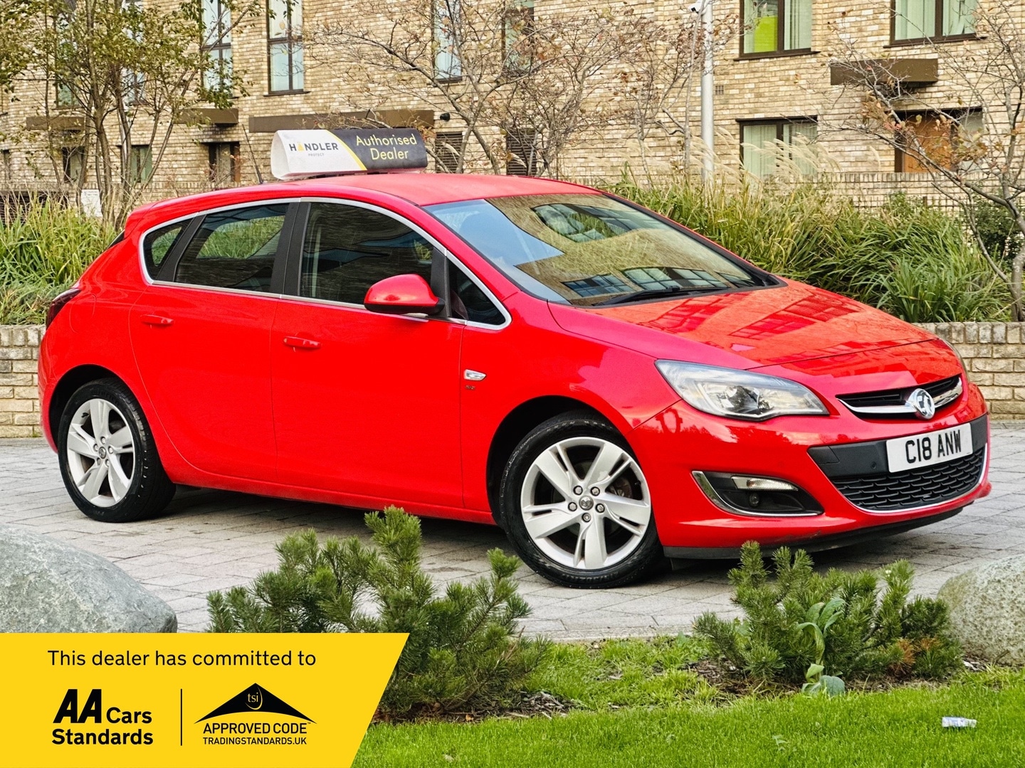Used Vauxhall Astra 2014 for sale - 76404867: Photo 1