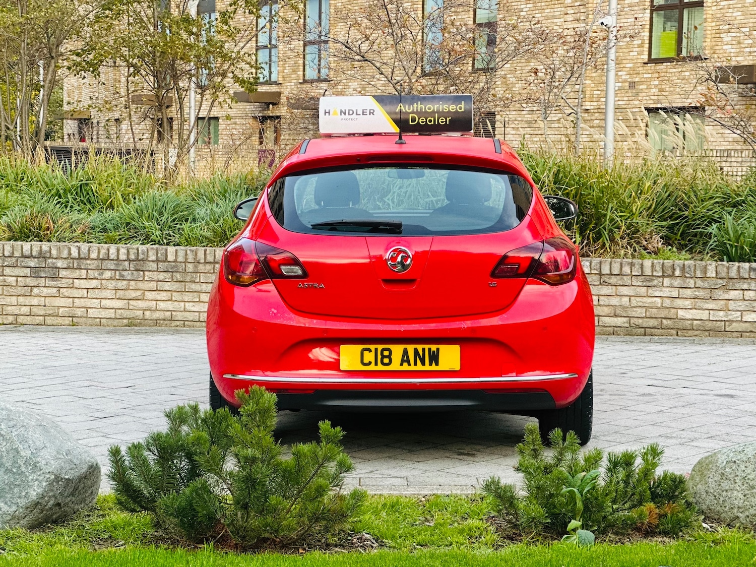 Used Vauxhall Astra 2014 for sale - 76404867: Photo 3