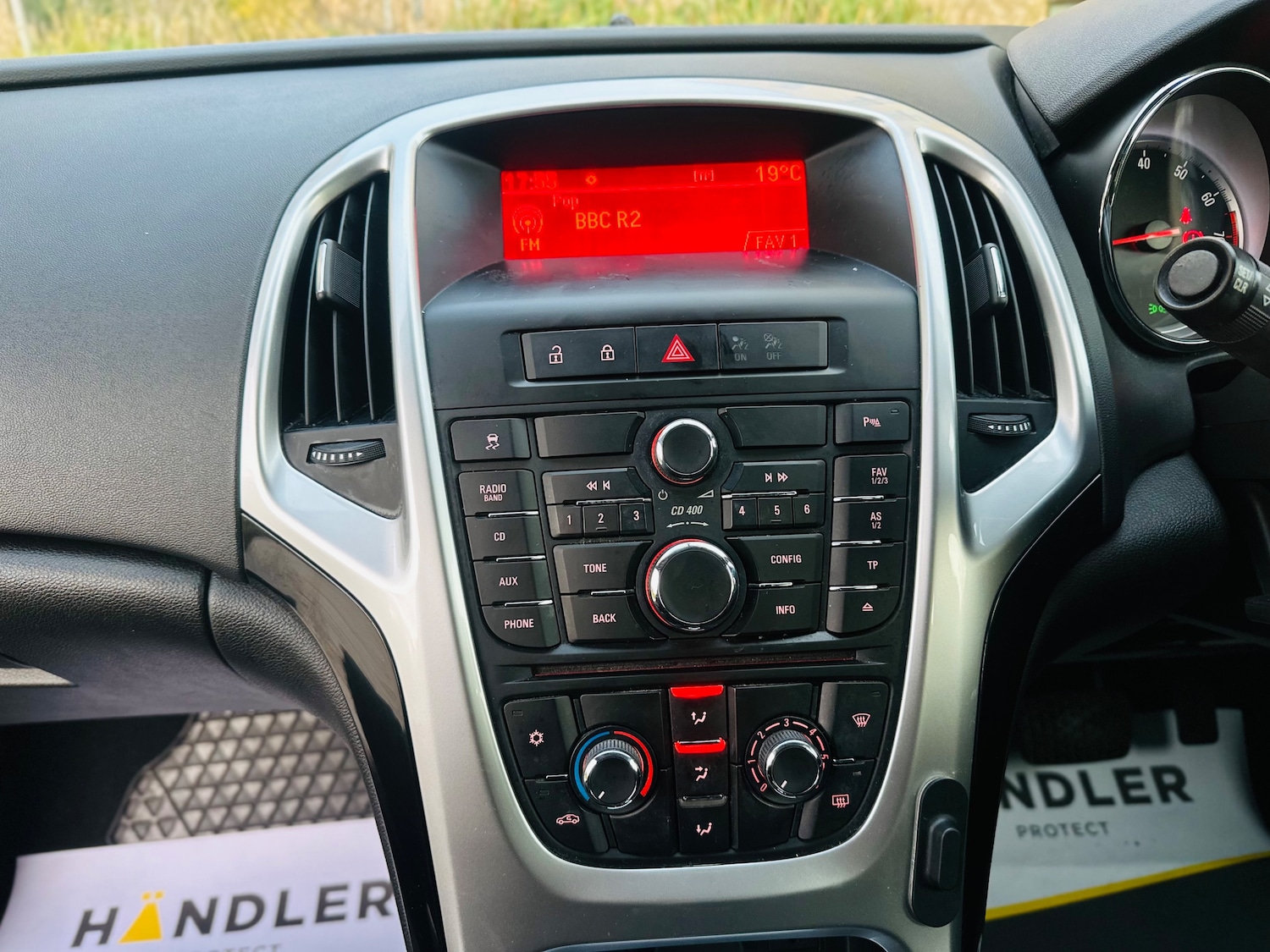 Used Vauxhall Astra 2014 for sale - 76404867: Photo 32