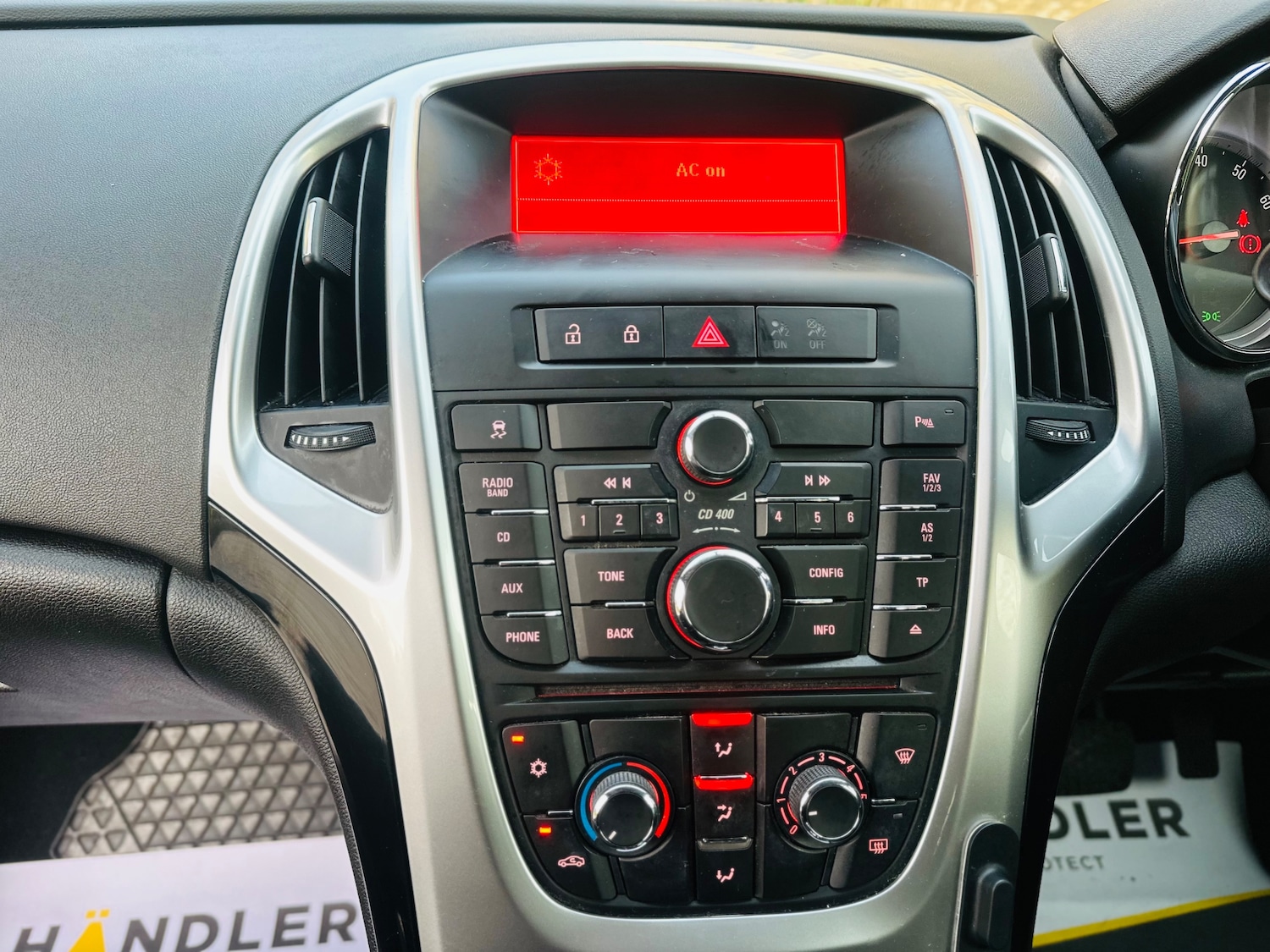 Used Vauxhall Astra 2014 for sale - 76404867: Photo 33