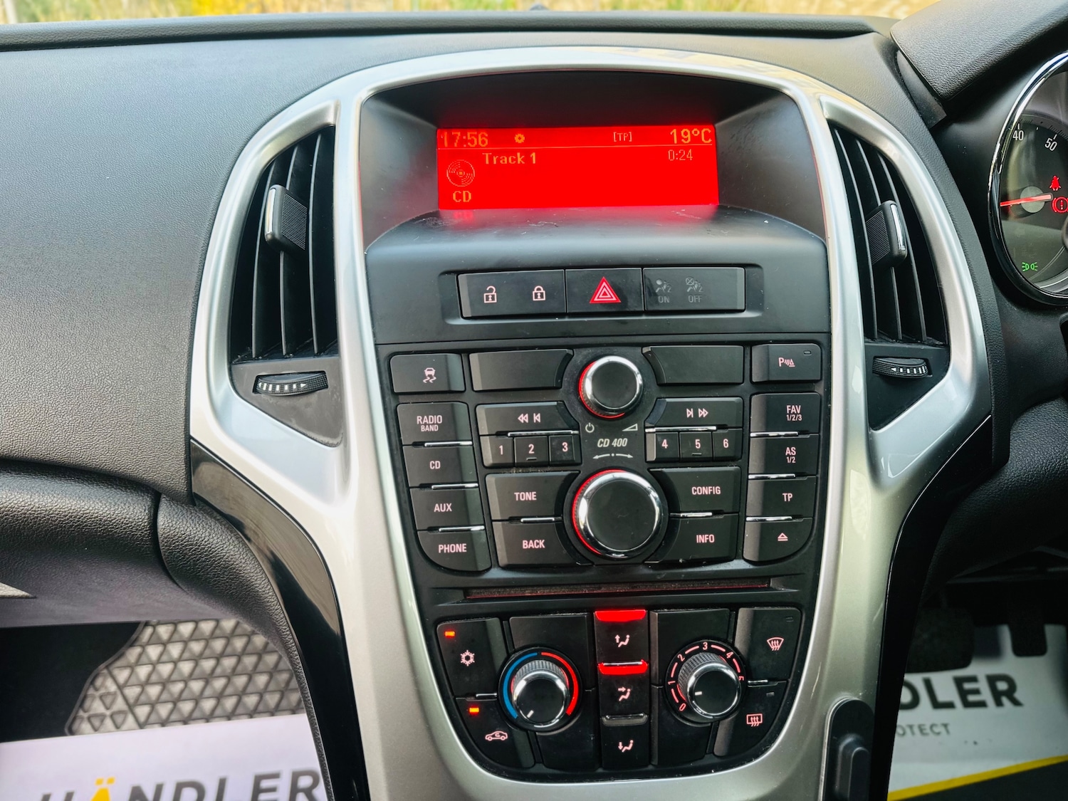 Used Vauxhall Astra 2014 for sale - 76404867: Photo 36