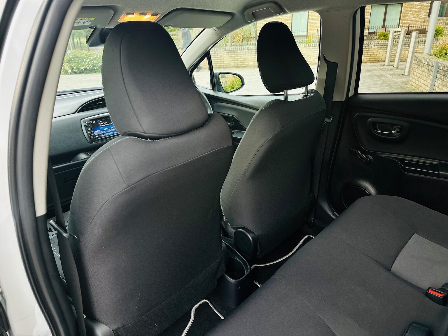 Used Toyota Yaris 2018 for sale - 76505093: Photo 12