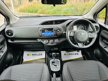 Used Toyota Yaris 2018 for sale - 76505093: Photo