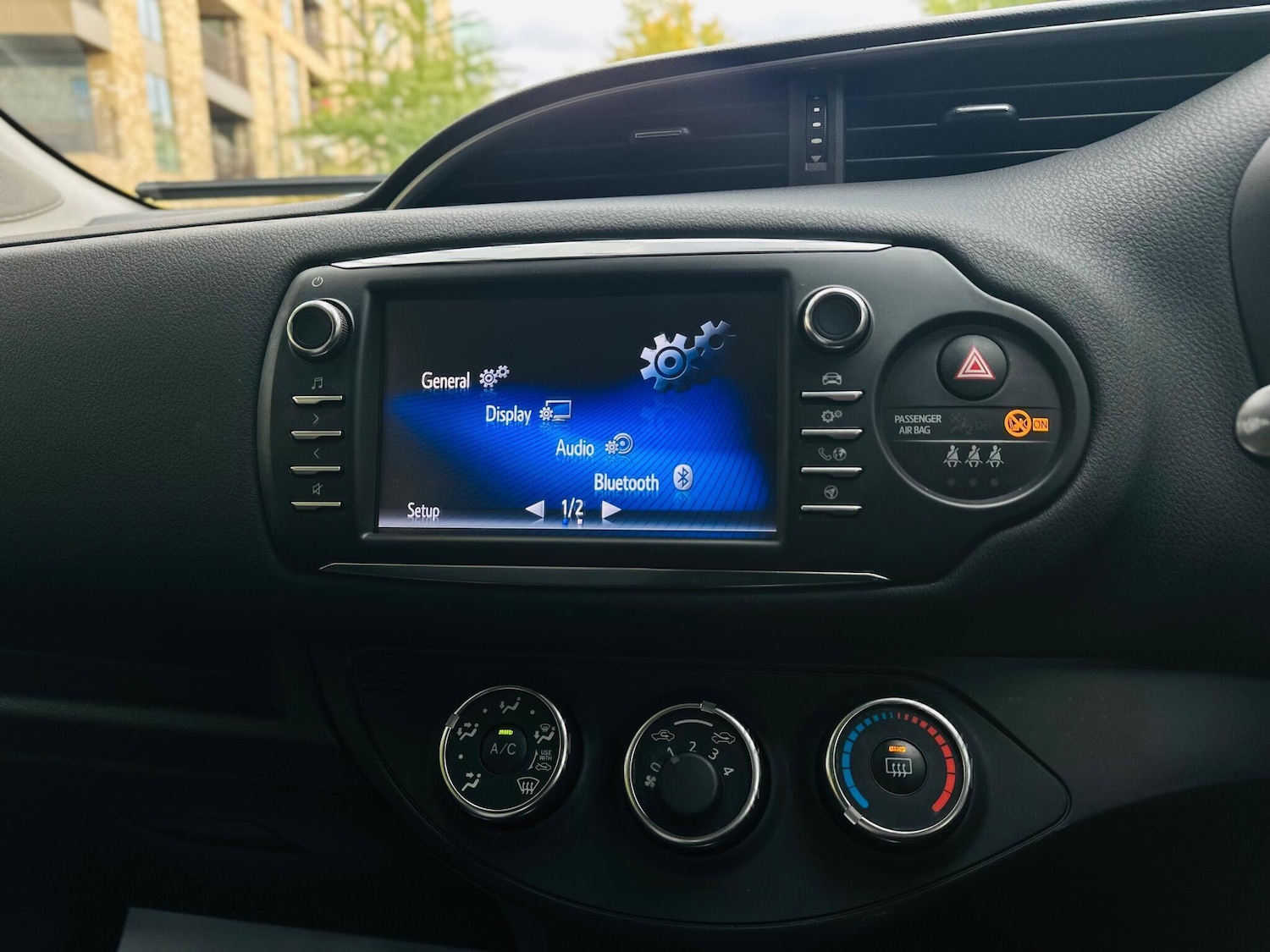 Used Toyota Yaris 2018 for sale - 76505093: Photo 8