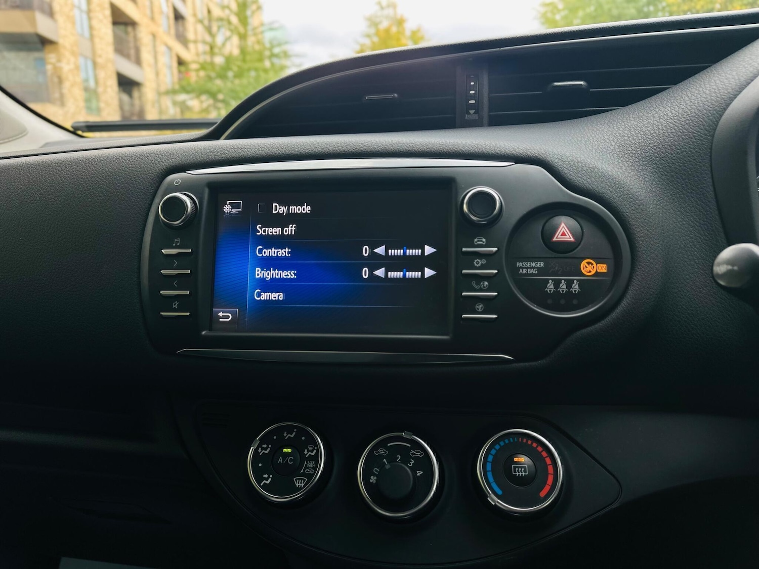 Used Toyota Yaris 2018 for sale - 76505093: Photo 9