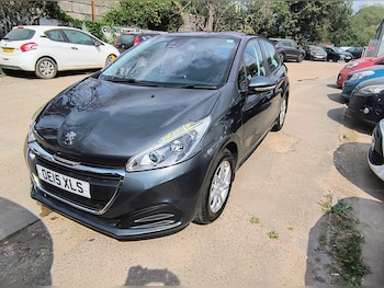 Used Peugeot 208 2015 for sale - 75628245: Photo