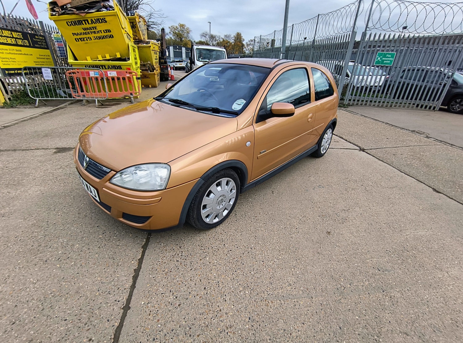 Used Vauxhall Corsa 2004 for sale - 76464006: Photo 4