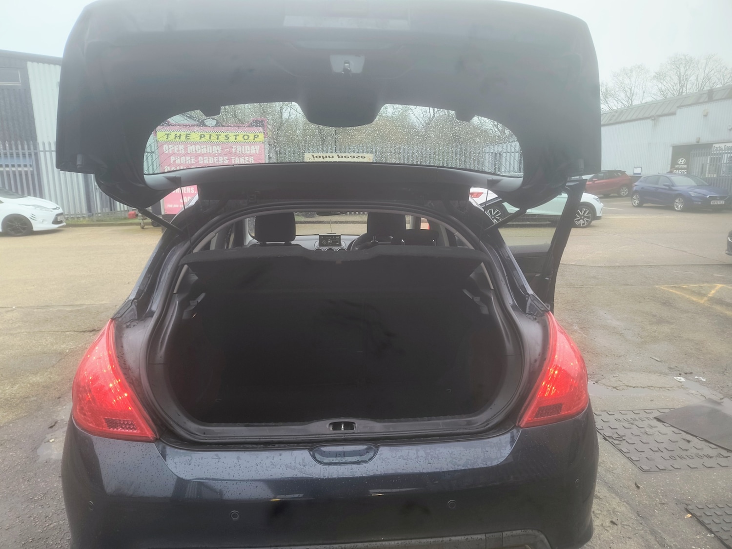 Used Peugeot 308 2013 for sale - 77915485: Photo 11