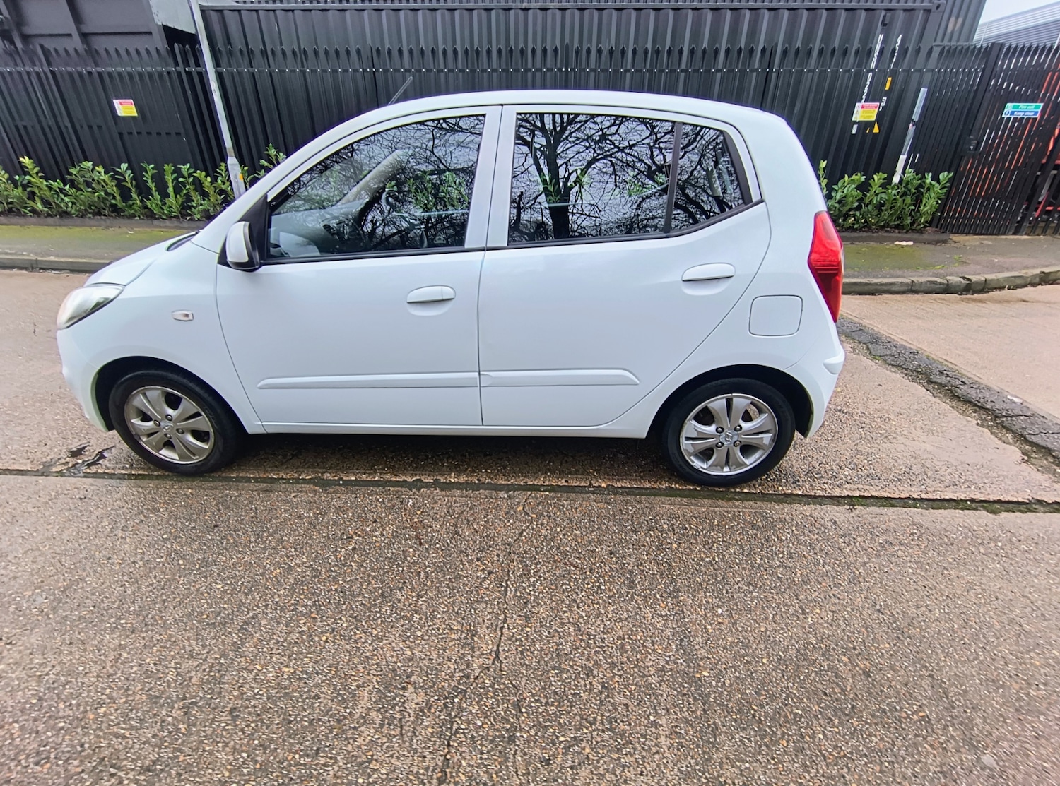 Used Hyundai i10 2013 for sale - 77607482: Photo 7