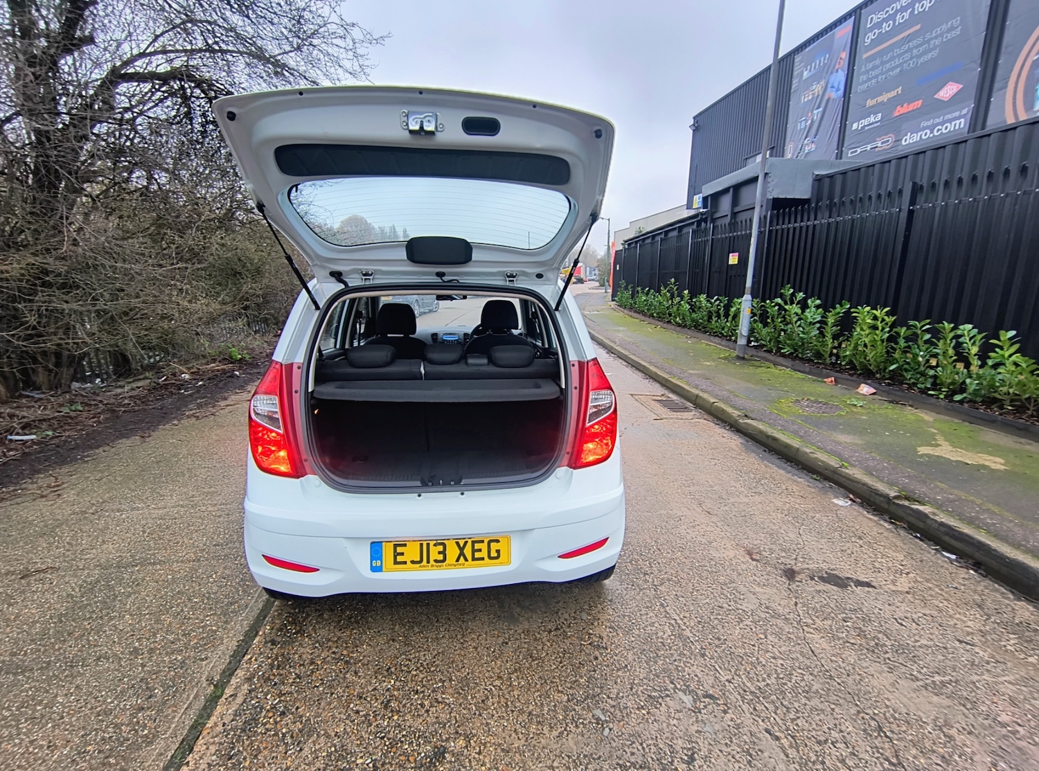 Used Hyundai i10 2013 for sale - 77607482: Photo 9