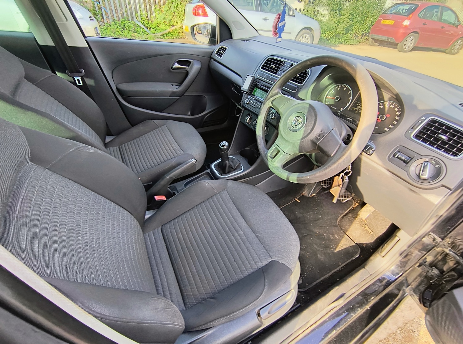 Used Volkswagen Polo 2012 for sale - 76387450: Photo 14