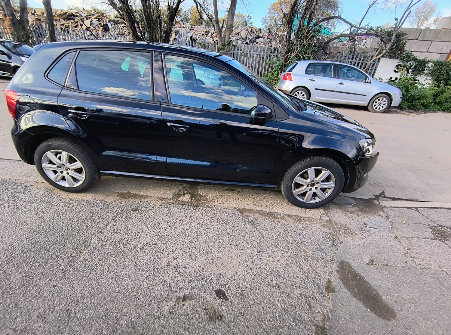 Used Volkswagen Polo 2012 for sale - 76387450: Photo 3