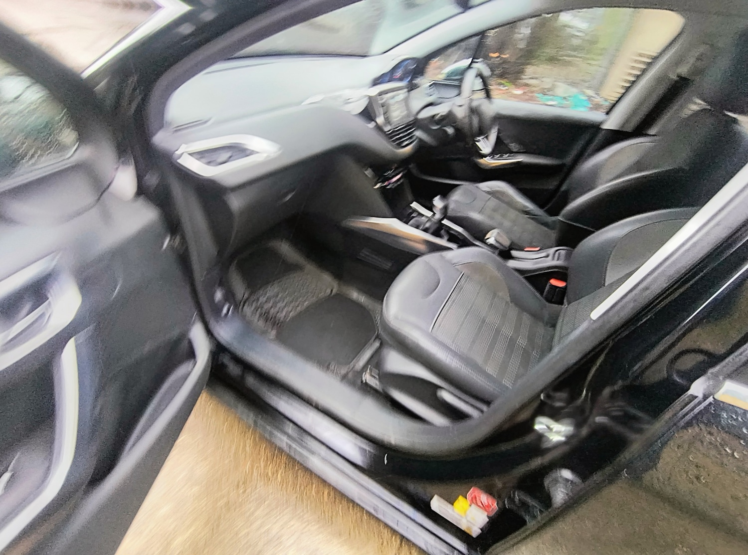 Used Peugeot 2008 2014 for sale - 77336348: Photo 12