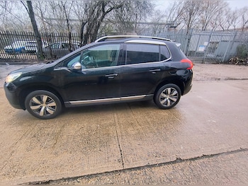 Used Peugeot 2008 2014 for sale - 77336348: Photo
