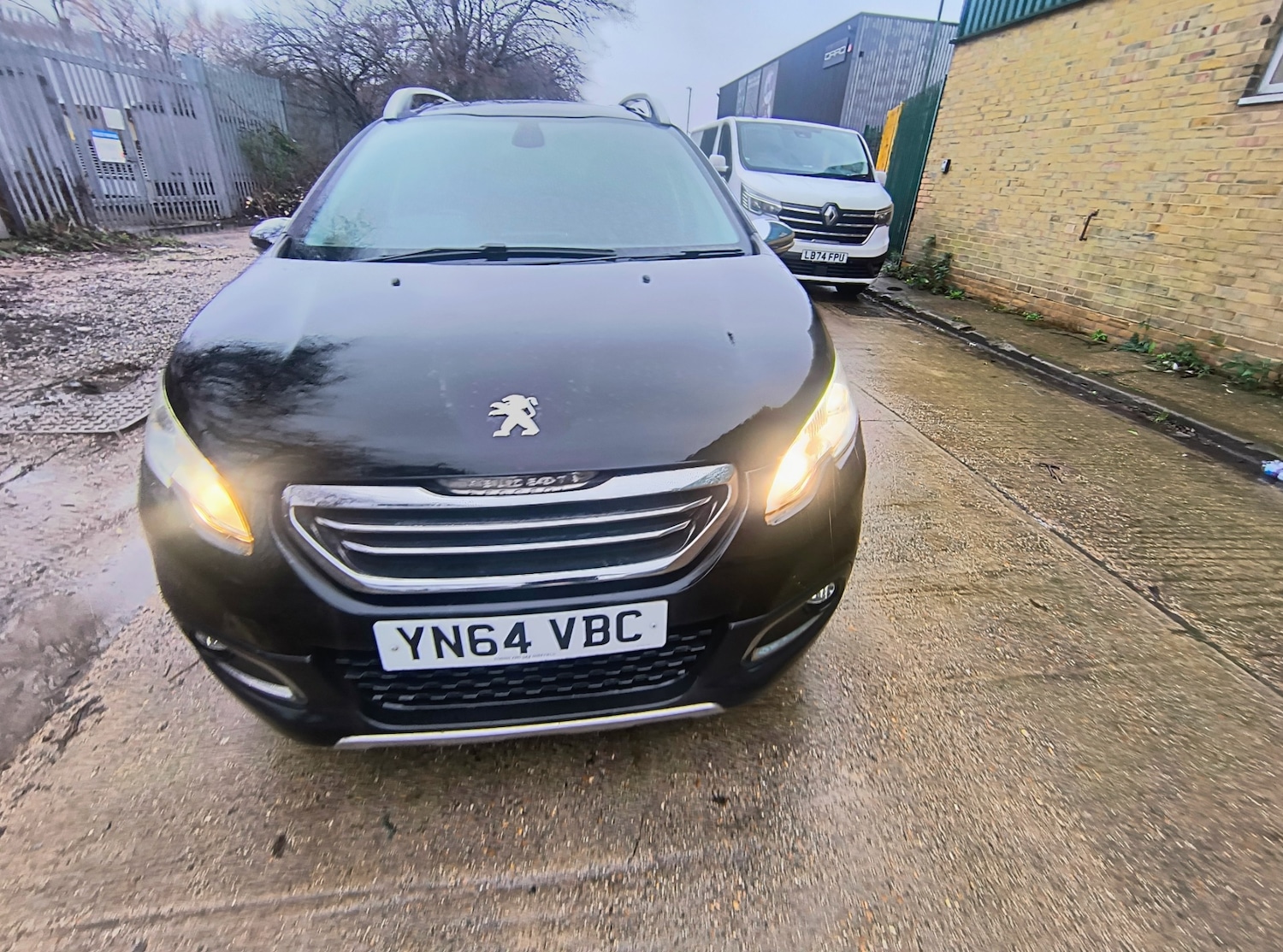 Used Peugeot 2008 2014 for sale - 77336348: Photo 4