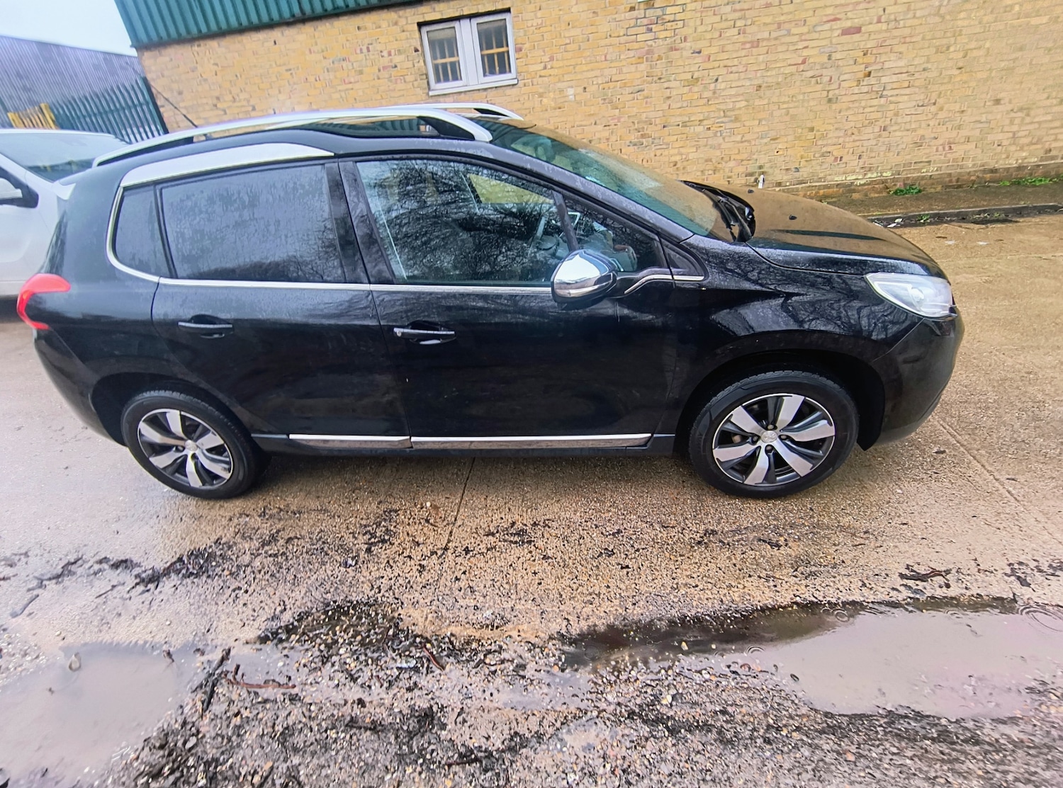 Used Peugeot 2008 2014 for sale - 77336348: Photo 6