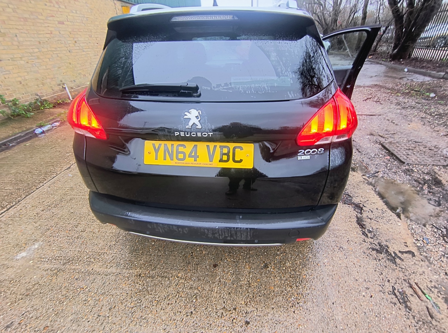 Used Peugeot 2008 2014 for sale - 77336348: Photo 9