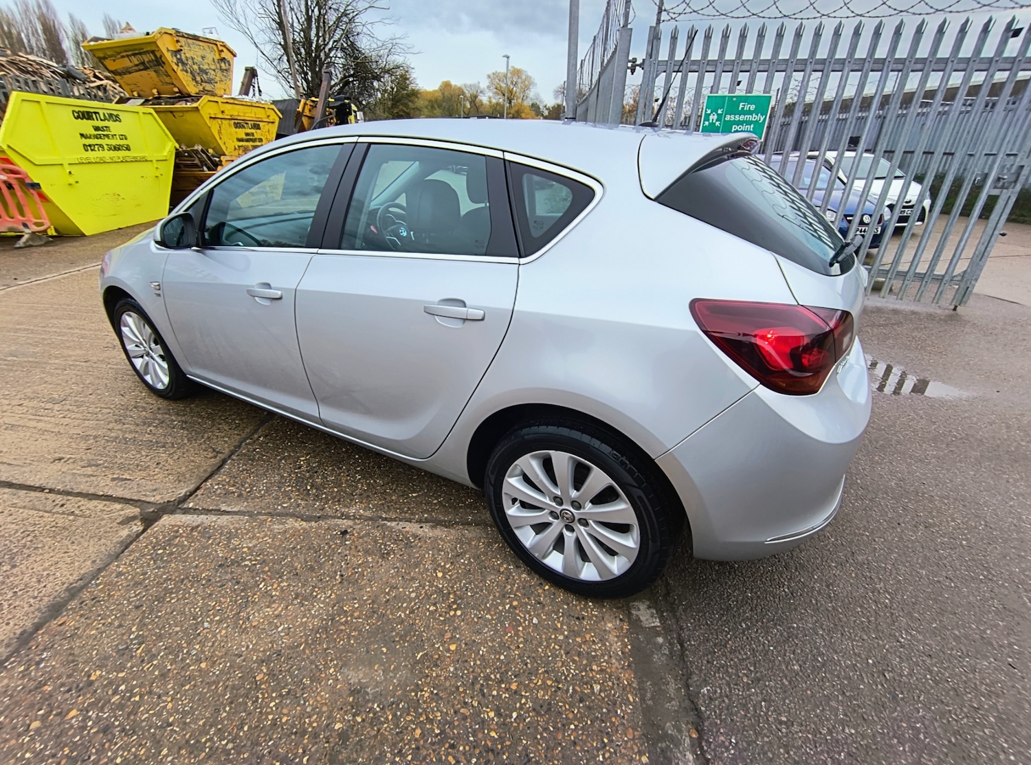 Used Vauxhall Astra 2014 for sale - 76492470: Photo 4