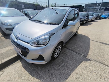 Used Hyundai i10 2017 for sale - 78531876: Photo