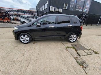 Used Honda FR-V 2009 for sale - 76128657: Photo