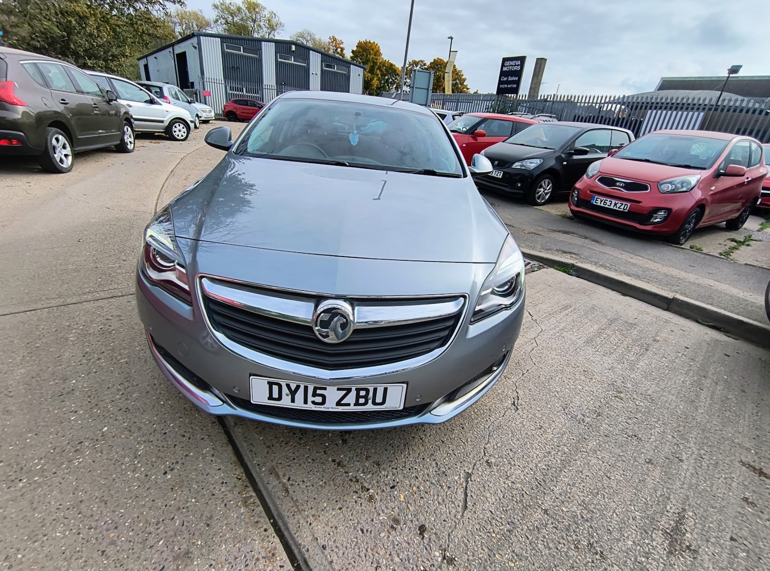 Used Vauxhall Insignia 2015 for sale - 76309742: Photo 2