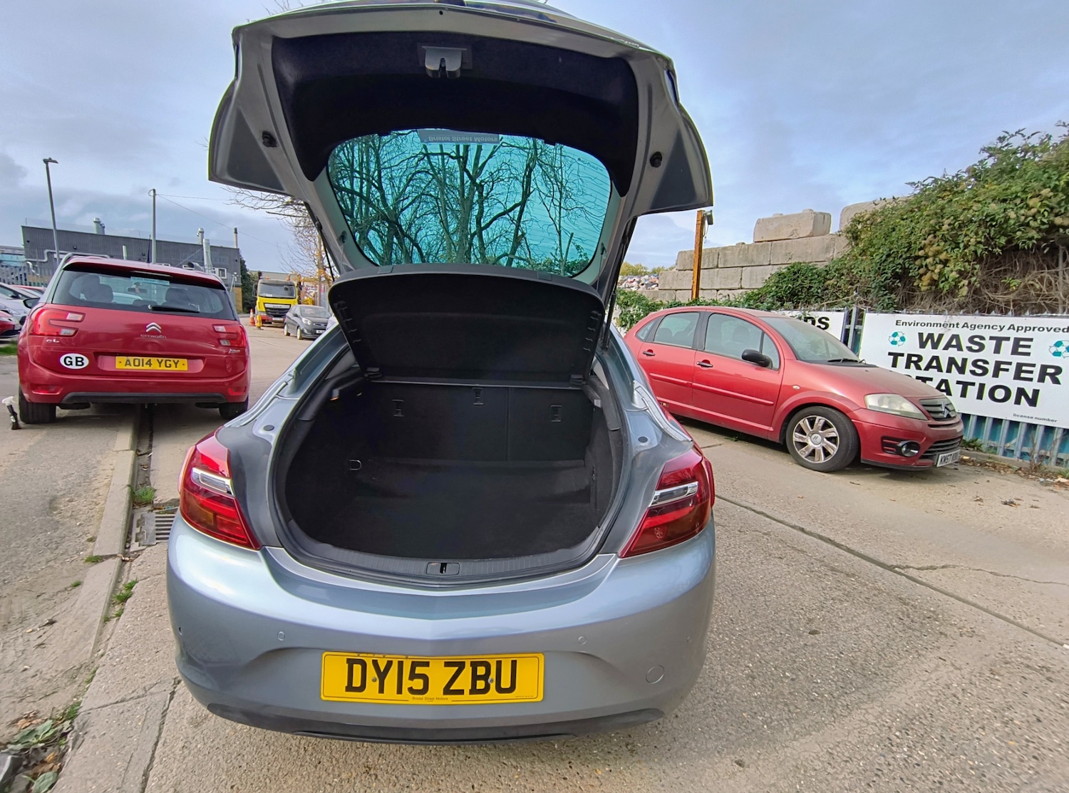 Used Vauxhall Insignia 2015 for sale - 76309742: Photo 5