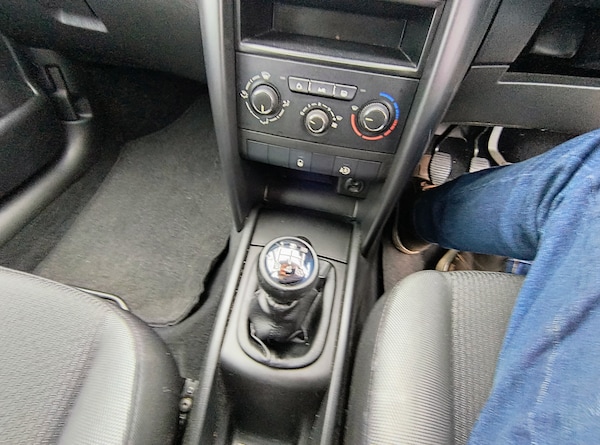 Used Peugeot 207 2010 for sale - 76264310: Photo 17