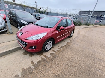 Peugeot - 207