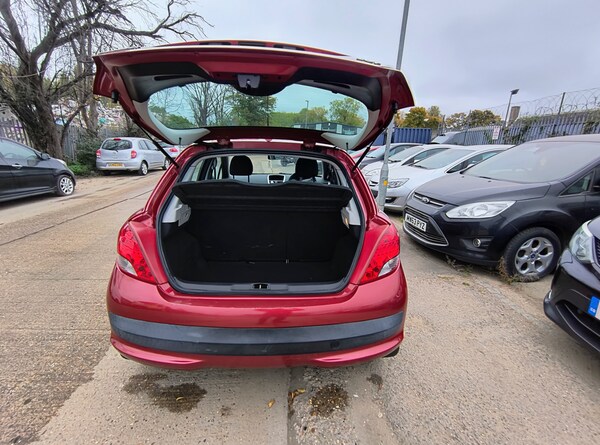 Used Peugeot 207 2010 for sale - 76264310: Photo 6