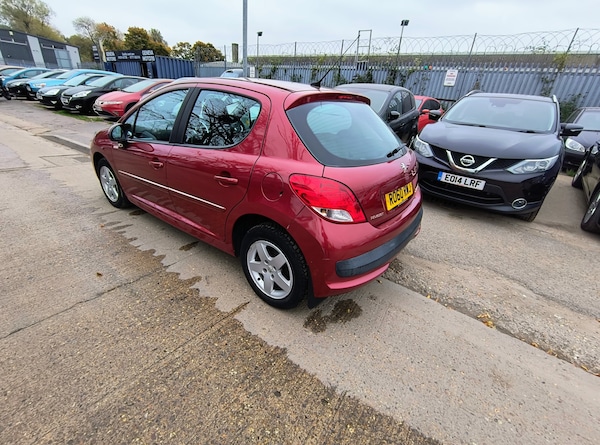 Used Peugeot 207 2010 for sale - 76264310: Photo 8