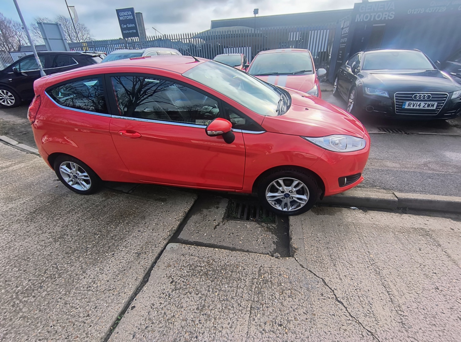 Used Ford Fiesta 2015 for sale - 77529833: Photo 2