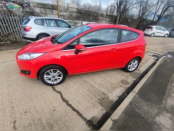 Used Ford Fiesta 2015 for sale - 77529833: Photo