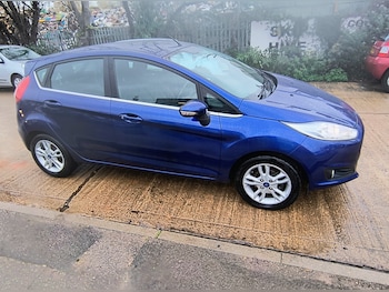 Used Ford Fiesta 2016 for sale - 76663068: Photo