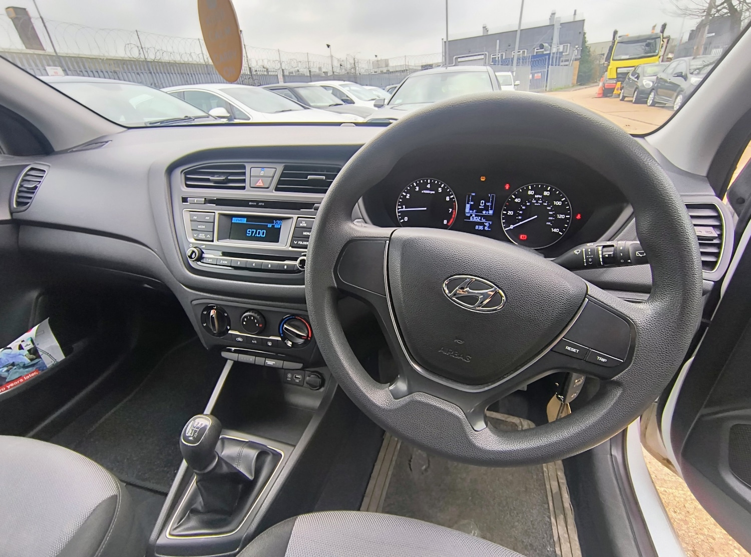 Used Hyundai i20 2018 for sale - 77409268: Photo 13