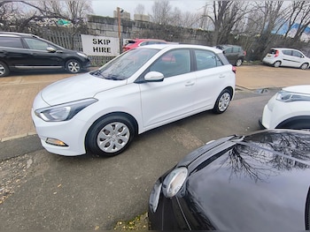 Used Hyundai i20 2018 for sale - 77409268: Photo
