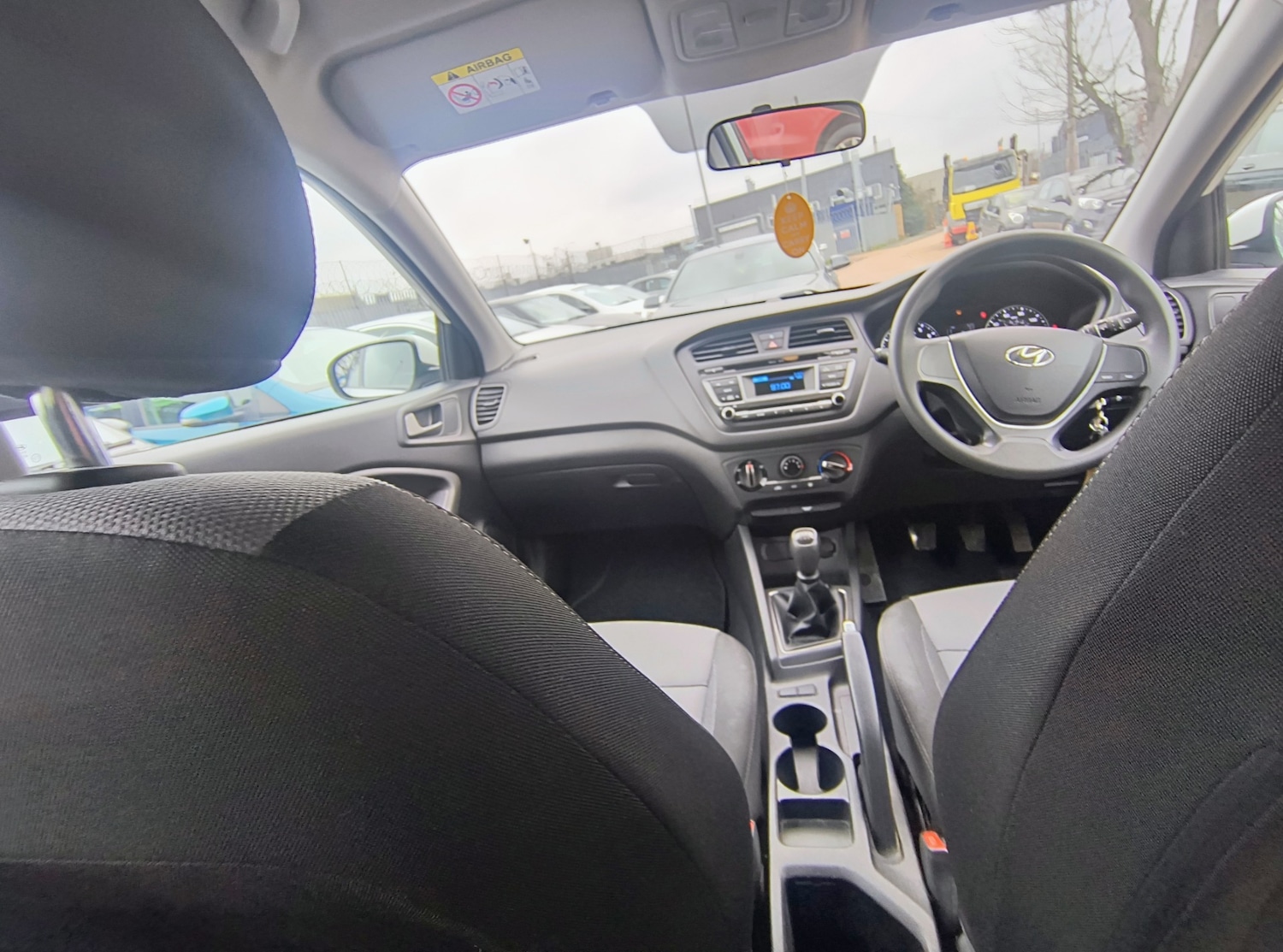 Used Hyundai i20 2018 for sale - 77409268: Photo 9